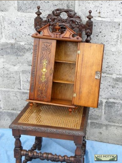 www.alemotyw.pl , ale , motyw , renowacja ,odnawianie , mebli , starych , zegarów , eklektyczna , biedermeier , ludwik , filip , komoda , barokowa , skrzynia, biblioteka , biurko  , (5)